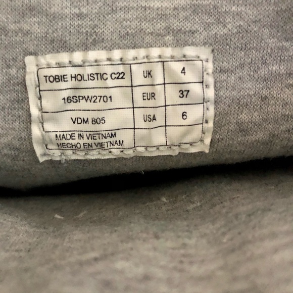 Lacoste leather boots - Picture 3 of 6